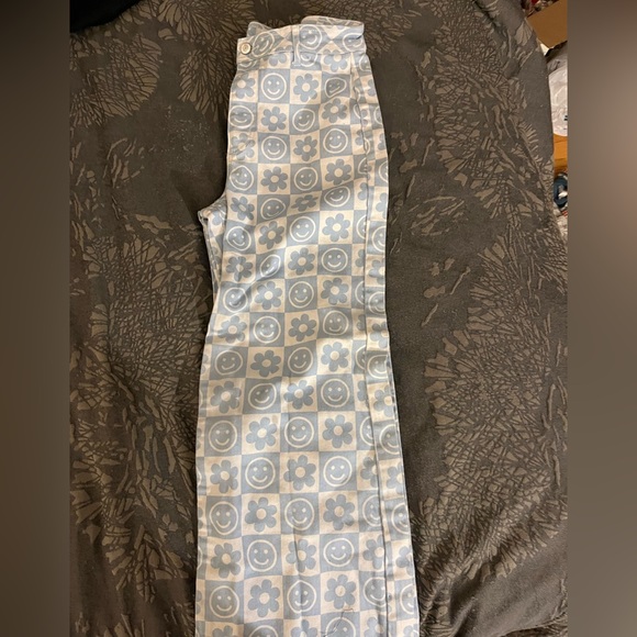 Blue and white checkered design pants (jeans) - Picture 2 of 2